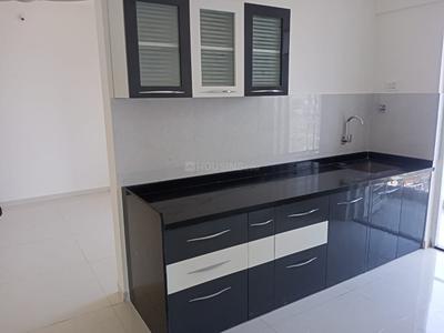 Kitchen Image of 850 Sq.ft 2 BHK Apartment / Flat for rent in Shree Sonigara Vivanta, Tathawade Pune for Rs. 25000