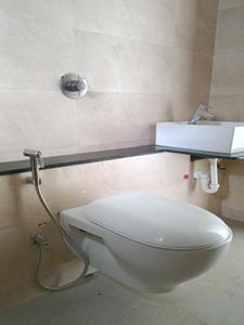 Common Bathroom Image of 650 Sq.ft 2 BHK Apartment / Flat for sale in VTP Purvanchal, Kesnand Pune for Rs. 5000000