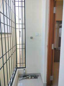 Drying Area Image of 1200 Sq.ft 2 BHK Builder Floor for rent in Muneshwara Nagar Bengaluru for Rs. 50000
