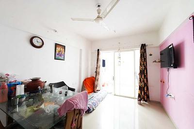 Hall Image of 657 Sq.ft 1 BHK Apartment / Flat for sale in Undri Pune for Rs. 3300000