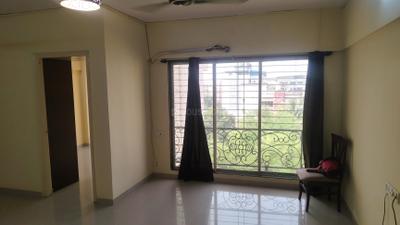 Living Room Image of 750 Sq.ft 2 BHK Apartment / Flat for rent in Dahisar West Mumbai for Rs. 48000