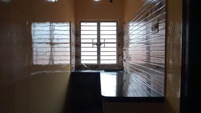 Kitchen Image of 665 Sq.ft 2 BHK Apartment / Flat for sale in Keshtopur Kolkata for Rs. 2100000