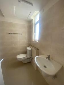 Bathroom Image of 1890 Sq.ft 3 BHK Apartment / Flat for sale in Emaar Palm Gardens, Sector 83 Gurgaon for Rs. 25000000