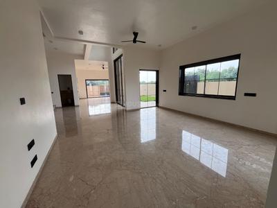 Living Room Image of 6500 Sq.ft 5 BHK Independent House for sale in Bhayli Vadodara for Rs. 49000000