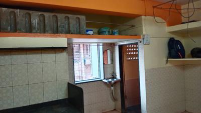 Kitchen Image of 250 Sq.ft 1 RK Apartment / Flat for rent in Girgaon Mumbai for Rs. 25000