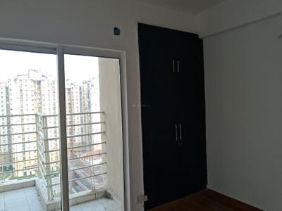 Bedroom Image of 925 Sq.ft 2 BHK Apartment / Flat for sale in Paras Tierea, Sector 137 Noida for Rs. 7100000