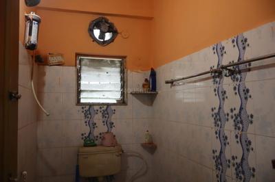 Bathroom Image of 962 Sq.ft 2 BHK Apartment / Flat for sale in Keshtopur Kolkata for Rs. 4000000