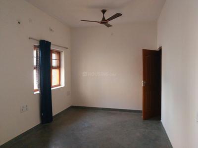 Bedroom Image of 2000 Sq.ft 3 BHK Independent House for rent in Pozhichalur Chennai for Rs. 25000