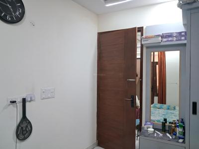 Bedroom Image of 1050 Sq.ft 2 BHK Apartment / Flat for sale in Sector 104 Noida for Rs. 4200000