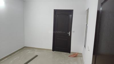 3 BHK Semi Furnished Flat