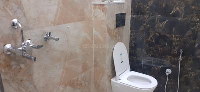 Bathroom Image of 1400 Sq.ft 3 BHK Builder Floor for rent in Gokul Nikunj, Kalwara Jaipur for Rs. 15000