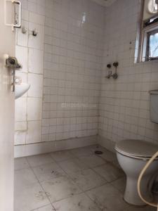 Image of 1040 Sq.ft 2 BHK Apartment / Flat for sale in Sadar Apartments, Mayur Vihar Phase 1, New Delhi for Rs. 16500000