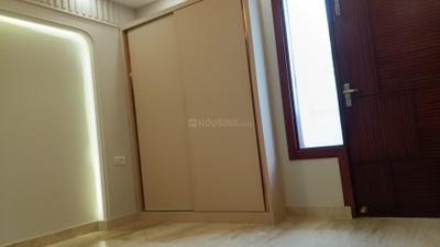 Bedroom Image of 1350 Sq.ft 3 BHK Builder Floor for sale in Anand Vihar New Delhi for Rs. 24500000