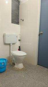 Bathroom Image of 950 Sq.ft 2 BHK Apartment / Flat for rent in Aminjikarai Chennai for Rs. 50000