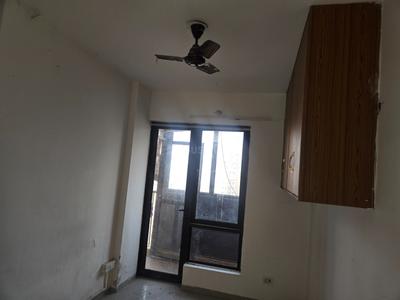 Bedroom Image of 1320 Sq.ft 2.5 BHK Apartment / Flat for sale in Logix Blossom County, Sector 137 Noida for Rs. 13500000