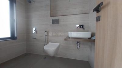 Bathroom Image of 1623 Sq.ft 3 BHK Apartment / Flat for sale in Roodraksh Golf Walk, Chembur Mumbai for Rs. 60000000