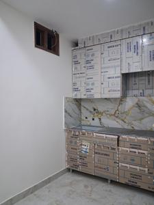 Kitchen Image of 1000 Sq.ft 2 BHK Apartment / Flat for sale in Avenue 1 by Investwell Homes	, Sector 73 Noida for Rs. 3800000
