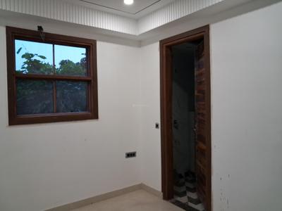 Bedroom Image of 1950 Sq.ft 4.5 BHK Apartment / Flat for sale in JMD Siddhi Vinayak, Sector 73 Noida for Rs. 8500000