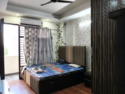 Bedroom Image of 1350 Sq.ft 2 BHK Builder Floor for rent in Sector 69 Gurgaon for Rs. 30500