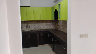 Kitchen Image of 1549 Sq.ft 3 BHK Apartment / Flat for rent in Mahagun Mascot, Crossings Republik Ghaziabad for Rs. 22000