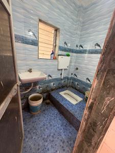 Bathroom Image of 1000 Sq.ft 2 BHK Apartment / Flat for sale in Haware Nisarga Co OperetiveSociety, Pale Bk Navi Mumbai for Rs. 4000000