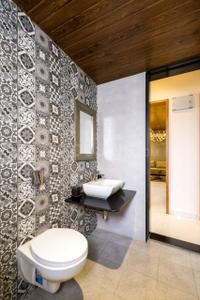 Bathroom Image of 1625 Sq.ft 3 BHK Apartment / Flat for sale in Magarpatta City Pune for Rs. 12400000