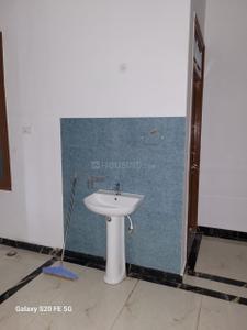 Bathroom Image of 2150 Sq.ft 3 BHK Apartment / Flat for rent in Gemini Gardenia, Phase 3rd Gorakhpur for Rs. 21000
