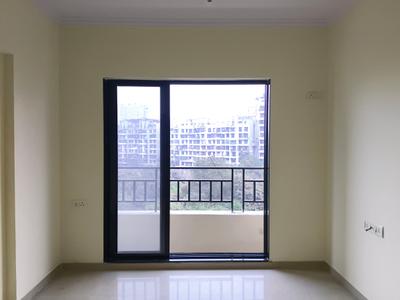 Living Room Image of 608 Sq.ft 1 BHK Apartment / Flat for rent in Raunak City 2, Kalyan West Kalyan for Rs. 13000