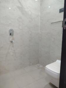 Bedroom One Image of 1400 Sq.ft 3 BHK Apartment / Flat for rent in Rajpur New Delhi for Rs. 35000