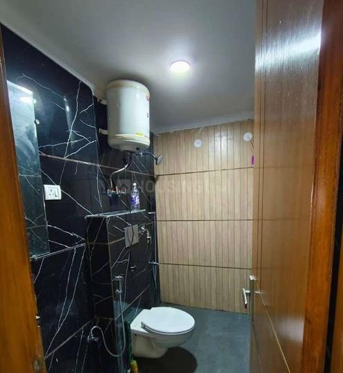 Harmony Apartment Bathroom 1