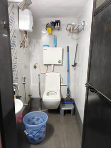 Bathroom Image of 800 Sq.ft 3 BHK Independent House for sale in Kandivali West Mumbai for Rs. 12000000