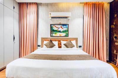 Bedroom Image of 4000 Sq.ft 4 BHK Villa for rent in A Agarwal and Co Agarwal Floors - 7, Sector 55 Gurgaon for Rs. 120000