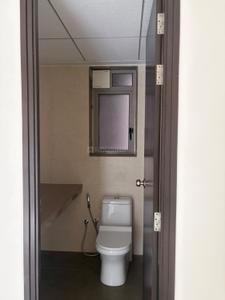 Bathroom Image of 600 Sq.ft 2 BHK Apartment / Flat for sale in Kalpataru Parkcity, Thane West Thane for Rs. 12500000