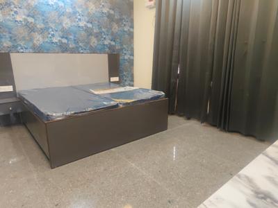 Bedroom Image of 500 Sq.ft 1 RK Apartment / Flat for rent in Sector 17 Gurgaon for Rs. 24500