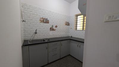 Image of 680 Sq.ft 2 BHK Builder Floor for rent in Bommanahalli, Bengaluru for Rs. 23000