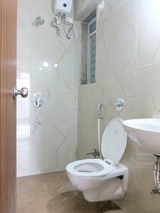 Common Bathroom One Image of 550 Sq.ft 1 BHK Apartment / Flat for rent in Raunak Bliss Phase A A3, Kasarvadavali Thane for Rs. 26000
