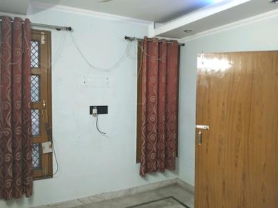 Bedroom Image of 1100 Sq.ft 3 BHK Apartment / Flat for sale in Vikaspuri New Delhi for Rs. 15500000