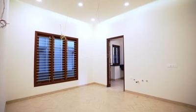 Bedroom Image of 5000 Sq.ft 4 BHK Independent House for sale in Uthandi Chennai for Rs. 60000000