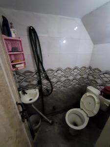 Bathroom Image of 160 Sq.ft 3 BHK Independent House for sale in Sector 9 Gurgaon for Rs. 2400000