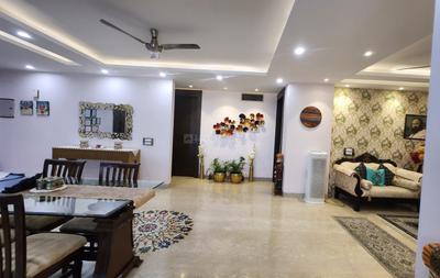 Hall Image of 3250 Sq.ft 4 BHK Builder Floor for rent in RWA Anand Vihar, Anand Vihar New Delhi for Rs. 70000
