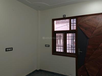 Bedroom Image of 1270 Sq.ft 3 BHK Builder Floor for rent in Ashok Vihar New Delhi for Rs. 45000