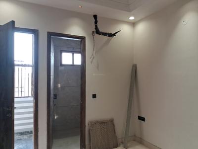 Bedroom Image of 900 Sq.ft 3 BHK Builder Floor for rent in Paschim Vihar New Delhi for Rs. 39500