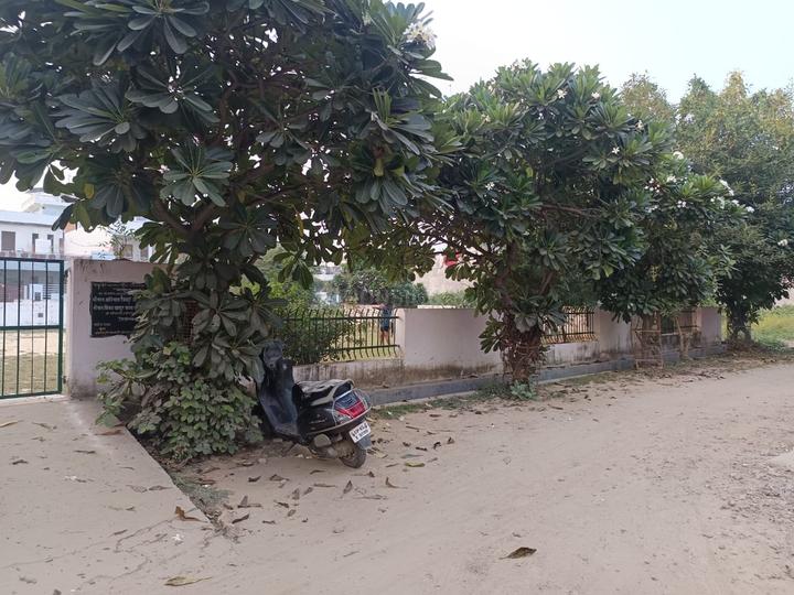 Khargapur, Gomti Nagar Main Image 1