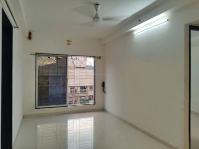Living Room Image of 450 Sq.ft 1 BHK Apartment / Flat for rent in Adityaraj Shanti Sadan, Vikhroli East Mumbai for Rs. 39000
