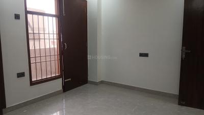 Bedroom Image of 1800 Sq.ft 4 BHK Builder Floor for sale in Shalimar Garden Ghaziabad for Rs. 17500000