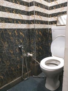 Common Bathroom Image of 400 Sq.ft 1 BHK Builder Floor for sale in Shastri Nagar New Delhi for Rs. 3000000