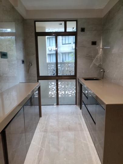 Unique Shanti Skyline Main Image 1