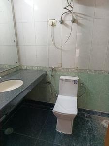 Bathroom Image of 3000 Sq.ft 3 BHK Builder Floor for sale in Ansal C1 - Block, Palam Vihar Gurgaon for Rs. 22500000