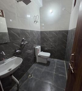 Bathroom Image of 560 Sq.ft 1 RK Builder Floor for rent in Sector 37 Gurgaon for Rs. 17000
