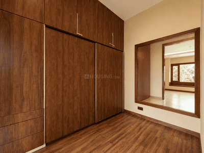 Servant Room Image of 15500 Sq.ft 4.5 BHK Villa for sale in Bhagwant Pur Dehradun for Rs. 150000000